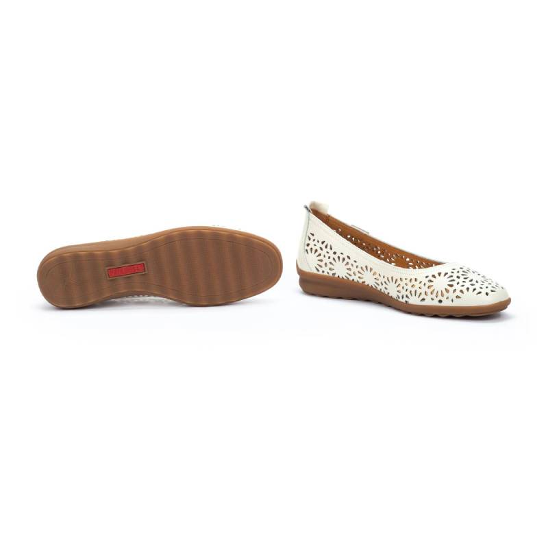Ballerines Alcoi blanches perforées Pikolinos – Image 5