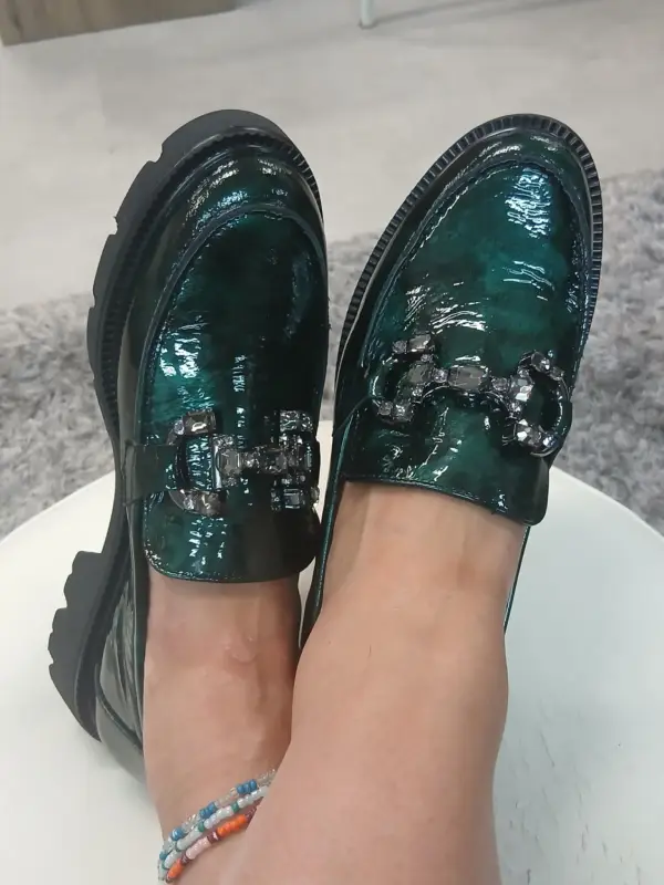geo-reino-robus-verni-vert-mocassin-femme