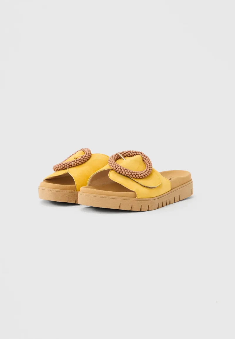 mule-gabor-femme-83.745.10-jaune