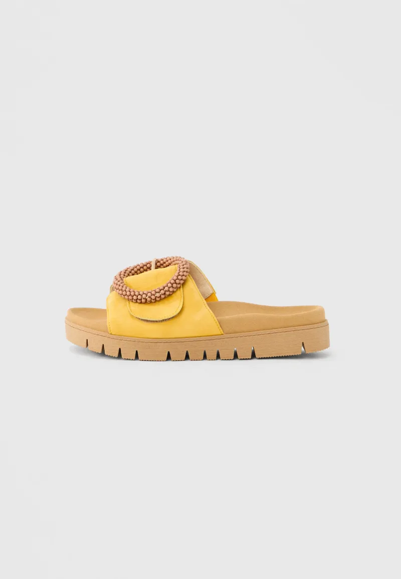 mule-gabor-femme-83.745.10-jaune